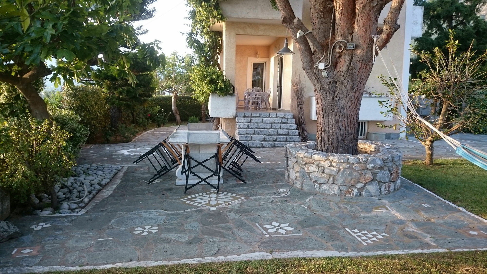 Messinian Blue Seaside Villa Kalamáta Buitenkant foto